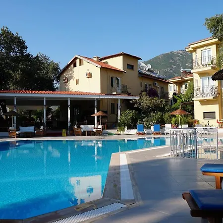 Oludeniz Tunacan فتحية
